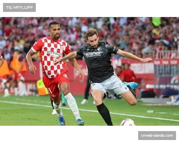 莱万多夫斯基点射绝杀，巴塞罗那1-0小胜赫罗纳